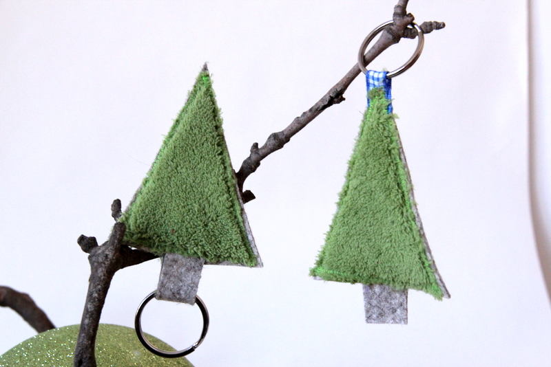 Weihnachtsbäume - Schlüsselanhänger aus Filz nähen