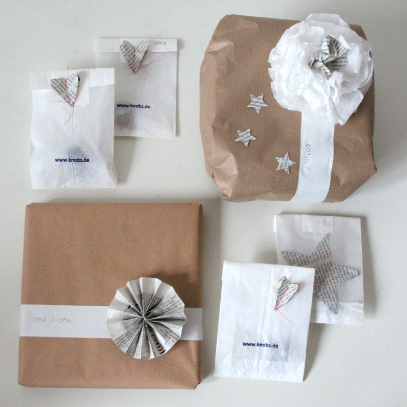 Geschenke Verpackung in braun - weiss - grau