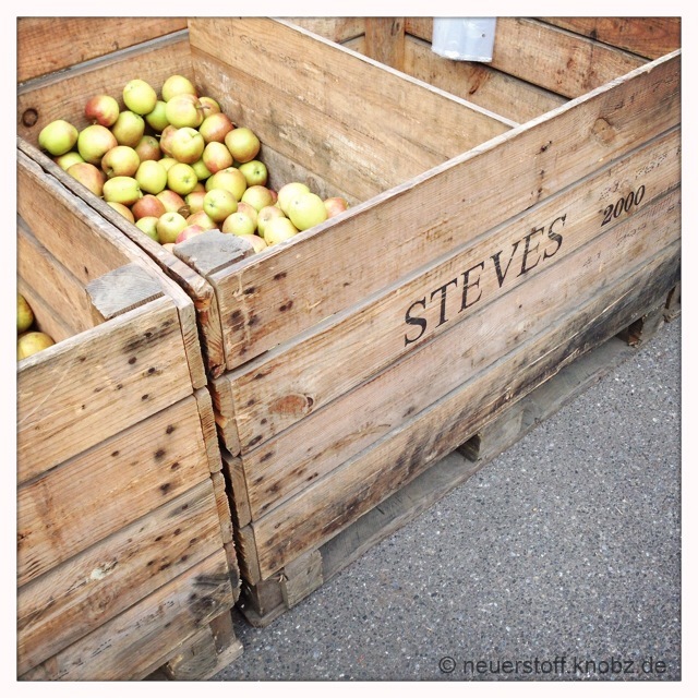 Steves Äpfel - Holzkisten - Obstkisten